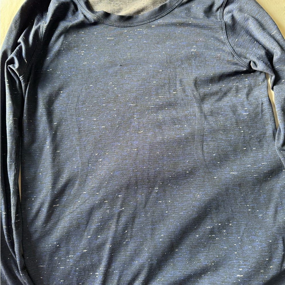 Lululemon long sleeve workout top
